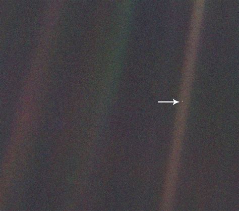 last picture of earth by voyager 1